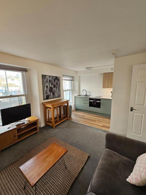 Beautiful And Bright !! Town/Harbour Apartment #1 彭赞斯 外观 照片